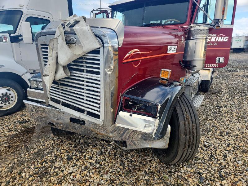 1999 Freightliner Fld120 VIN 1FUPC7WB8XPA33929 COPART salvage auction — FRONT END, WI - CERTIFICATE OF TITLE, sold $9,200 on 2026-07-07 (photo 9)