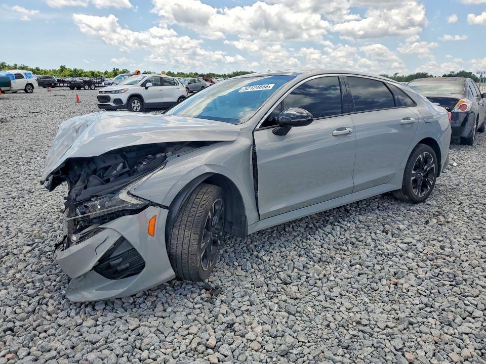 2021 Kia K5 VIN 5XXG64J28MG064277 COPART salvage auction — FRONT END, Fl - Certificate Of Destruction, sold $3,900 on 2026-07-07 (photo 1)