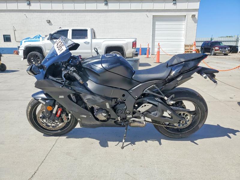 2025 Kawasaki VIN JKBZXVL19SA019069 COPART salvage auction — SIDE, Ut - Salvage Certificate, sold $7,000 on 2026-07-23 (photo 3)