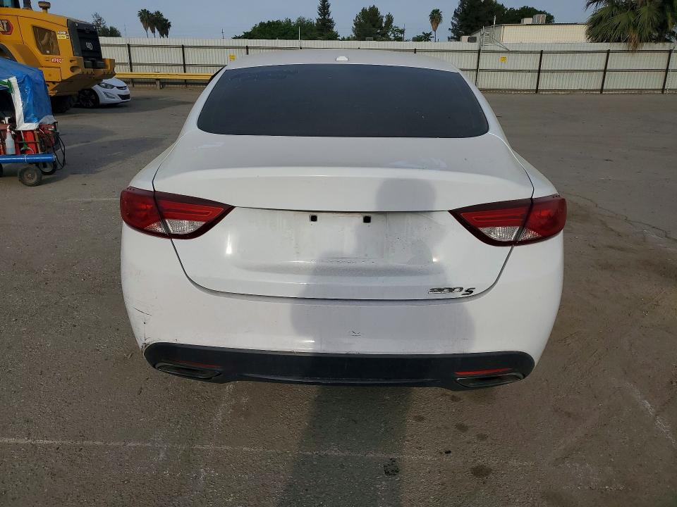 2015 Chrysler VIN 1C3CCCBB8FN578206 COPART salvage auction — SIDE, Salvage Title, sold $800 on 2026-07-10 (photo 6)