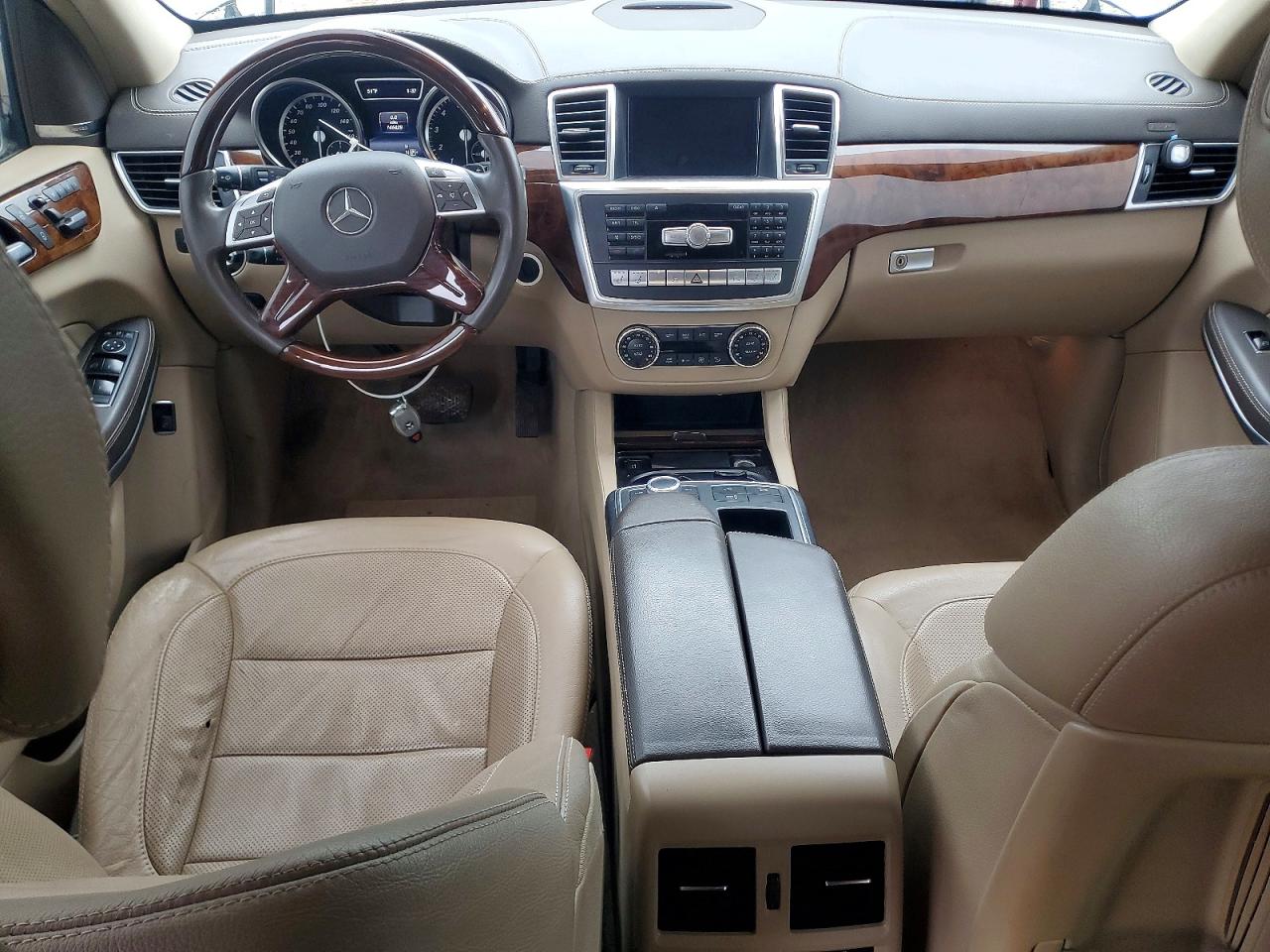 2015 Mercedes-Benz GL-Class VIN 4JGDF7DE3FA461755 COPART salvage auction — Minor Dent/Scratches, MI - DEALER ONLY CLEAN TITLE, sold $3,950 on 2026-07-01 (photo 8)