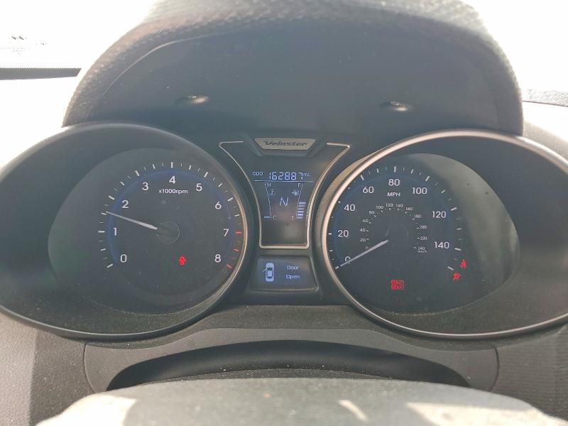 2013 Hyundai Veloster VIN KMHTC6AE5DU119710 COPART salvage auction — FRONT END, Tx - Certificate Of Title, sold $900 on 2026-07-02 (photo 9)