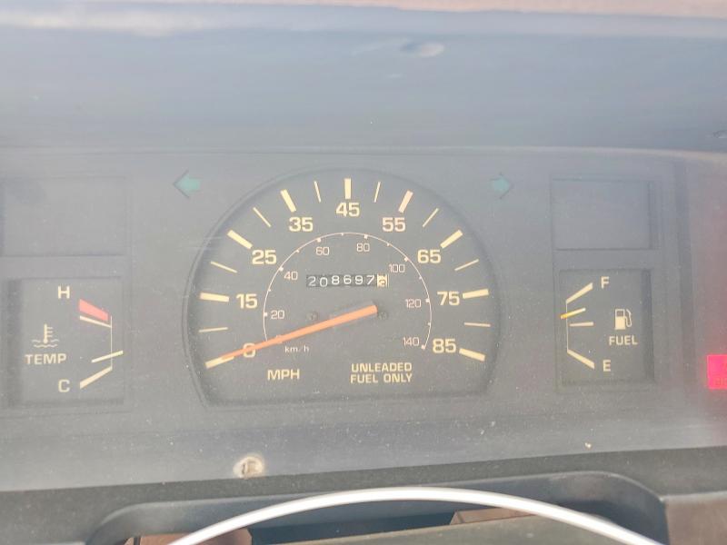 1984 Toyota Pickup VIN JT4RN55R9E0046284 COPART salvage auction — BURN, Tx - Certificate Of Title, sold $1,550 on 2026-07-16 (photo 9)