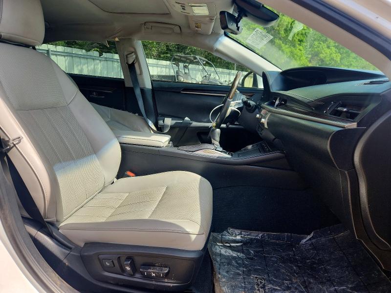2017 Lexus ES VIN 58ABK1GGXHU046309 COPART salvage auction — SIDE, Tx - Salvage Vehicle Title, sold $1,000 on 2026-07-02 (photo 7)