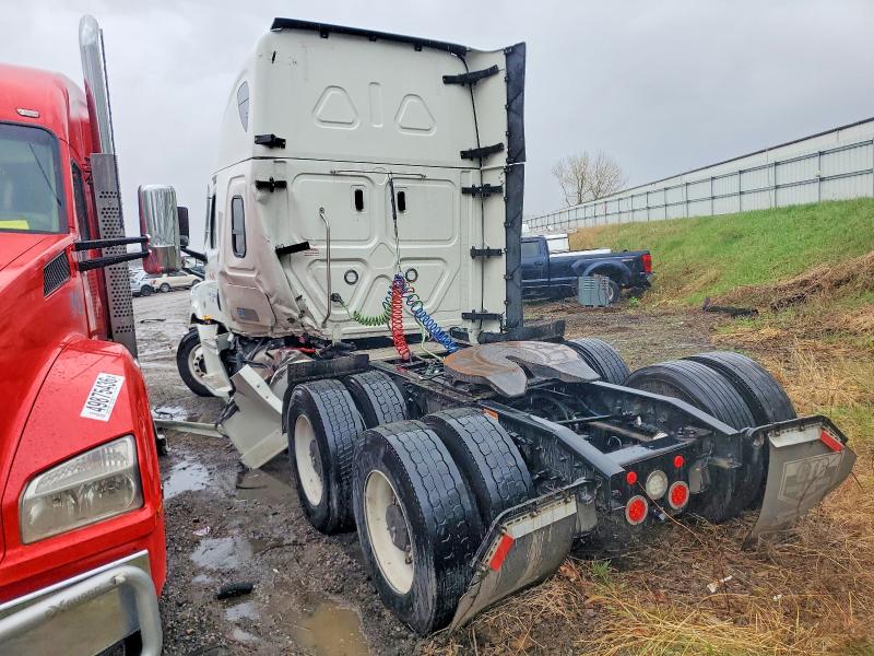 2024 Freightliner Cascadia 126 VIN 3AKJHHFG7RSUX0292 COPART salvage auction — SIDE, IN - CERT OF TITLE-SALVAGE TITLE, sold $18,300 on 2026-07-23 (photo 3)