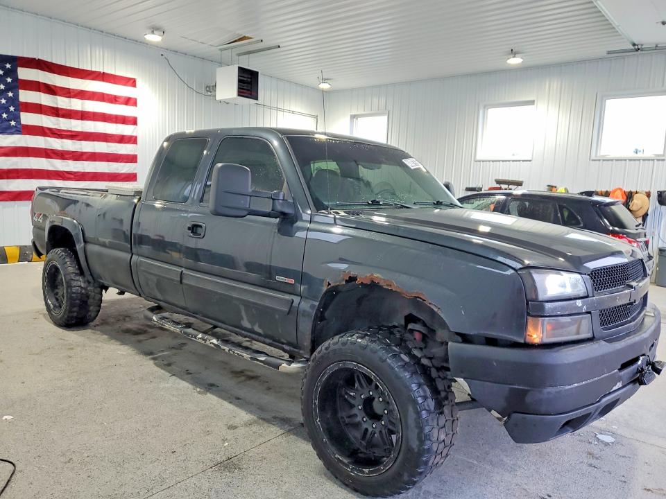 2004 Chevrolet Silverado 2500 VIN 1GCHK29204E271677 COPART salvage auction — NORMAL WEAR, PA - CERT OF TITLE, sold $3,250 on 2026-09-01 (photo 4)