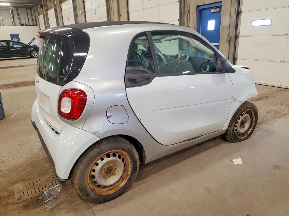 2017 Smart VIN WMEFJ5DA1HK169713 COPART salvage auction — FRONT END, Mn - Cert Of Title-Salvage, sold $250 on 2026-07-07 (photo 3)