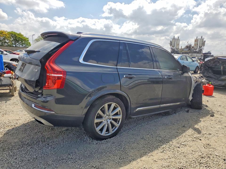 2016 Volvo Xc90 VIN YV4A22PL7G1032293 COPART salvage auction — ENGINE BURN, Ca - Non-Repairable Vehicle Cert, sold $225 on 2026-07-31 (photo 3)
