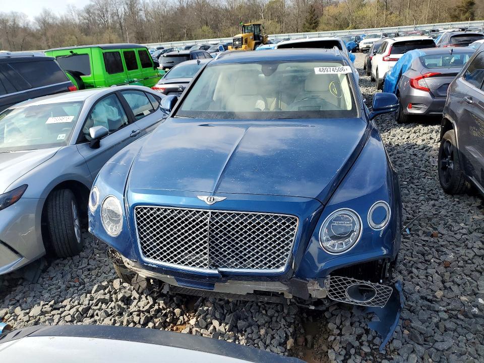2017 Bentley Bentayga VIN SJAAC2ZVXHC014876 COPART salvage auction — FRONT END, Nj - Cert Of Title-Salvage, sold $28,250 on 2026-07-31 (photo 5)