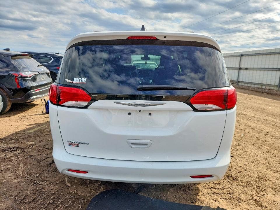 2021 Chrysler Voyager VIN 2C4RC1DG2MR512737 COPART salvage auction — FRONT END, Il - Salvage Certificate, sold $2,400 on 2026-07-09 (photo 6)