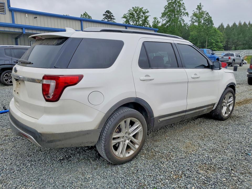 2017 Ford Explorer VIN 1FM5K7D81HGC76047 COPART salvage auction — FRONT END, Nc - Salvage Certificate Of Title, sold $4,200 on 2026-07-02 (photo 3)