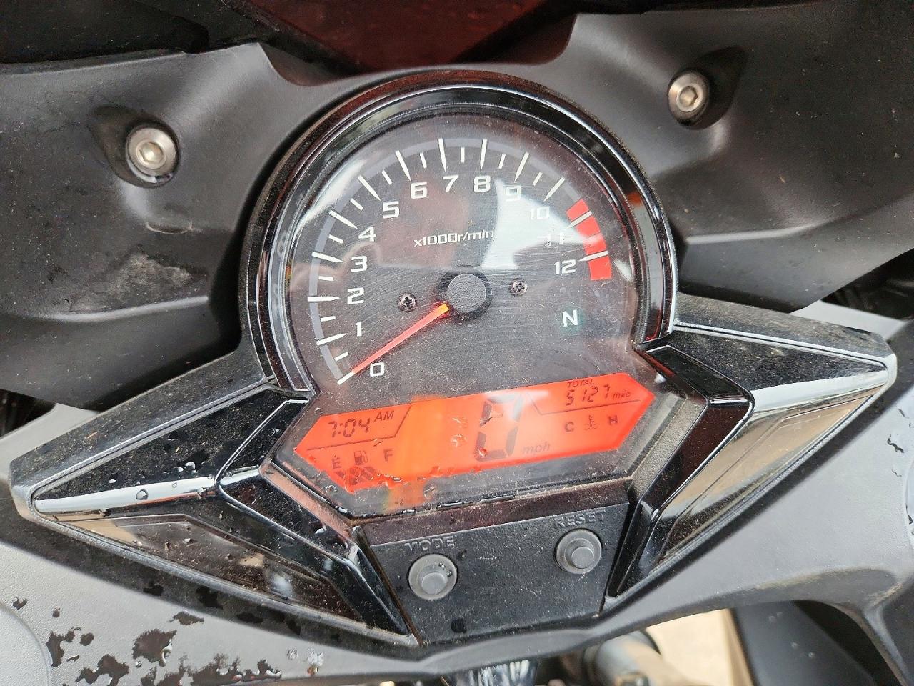 2018 Honda CBR300 VIN MLHNC5106J5400817 COPART salvage auction — Side, IL - SALVAGE CERTIFICATE, sold $500 on 2026-07-02 (photo 7)