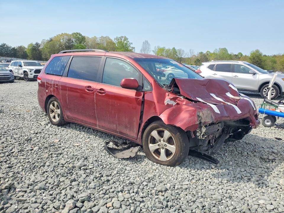 2011 Toyota Sienna VIN 5TDKK3DC9BS075482 COPART salvage auction — FRONT END, Nc - Salvage Certificate Of Title, sold $150 on 2026-07-29 (photo 4)