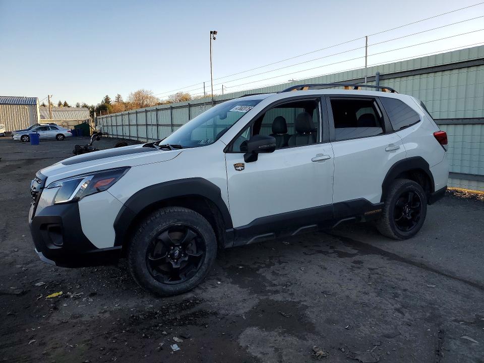 2022 Subaru Forester VIN JF2SKAMCXNH439892 COPART salvage auction — SIDE, Salvage Title, sold $7,600 on 2026-07-14 (photo 1)