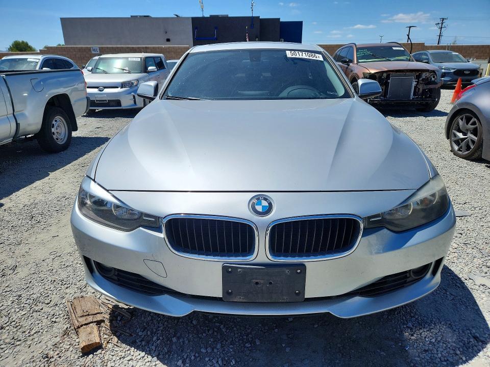2013 BMW 3er VIN WBA3A5G53DNP24747 COPART salvage auction — REAR END, Ca - Salvage Certificate, sold $2,700 on 2026-07-08 (photo 5)