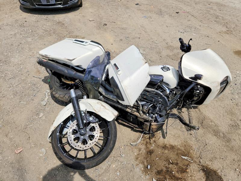 2018 Harley-davidson Fltrxs VIN 1HD1KTC16JB644336 COPART salvage auction — ALL OVER, Md - Cert Of Salvage < 75% Damage, sold $2,200 on 2026-07-09 (photo 3)