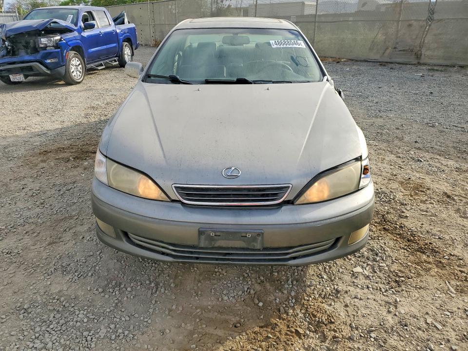 2001 Lexus Es 300 VIN JT8BF28G815107157 COPART salvage auction — FRONT END, CA - SALVAGE CERTIFICATE, sold $875 on 2026-07-10 (photo 5)