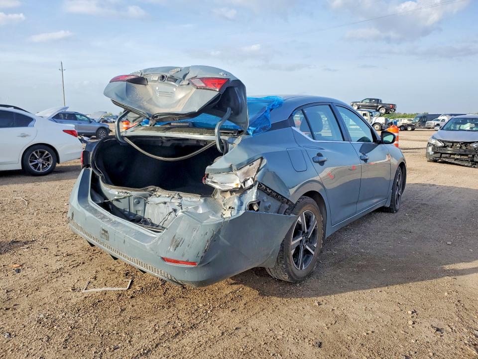 2024 Nissan Sentra VIN 3N1AB8CV2RY361868 COPART salvage auction — REAR END, TX - SALVAGE VEHICLE TITLE, sold $4,950 on 2026-07-09 (photo 3)