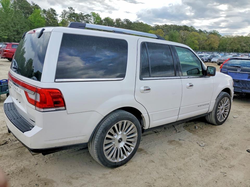 2015 Lincoln Navigator VIN 5LMJJ2JT1FEJ05818 COPART salvage auction — NORMAL WEAR, Salvage Title, sold $875 on 2026-07-21 (photo 3)