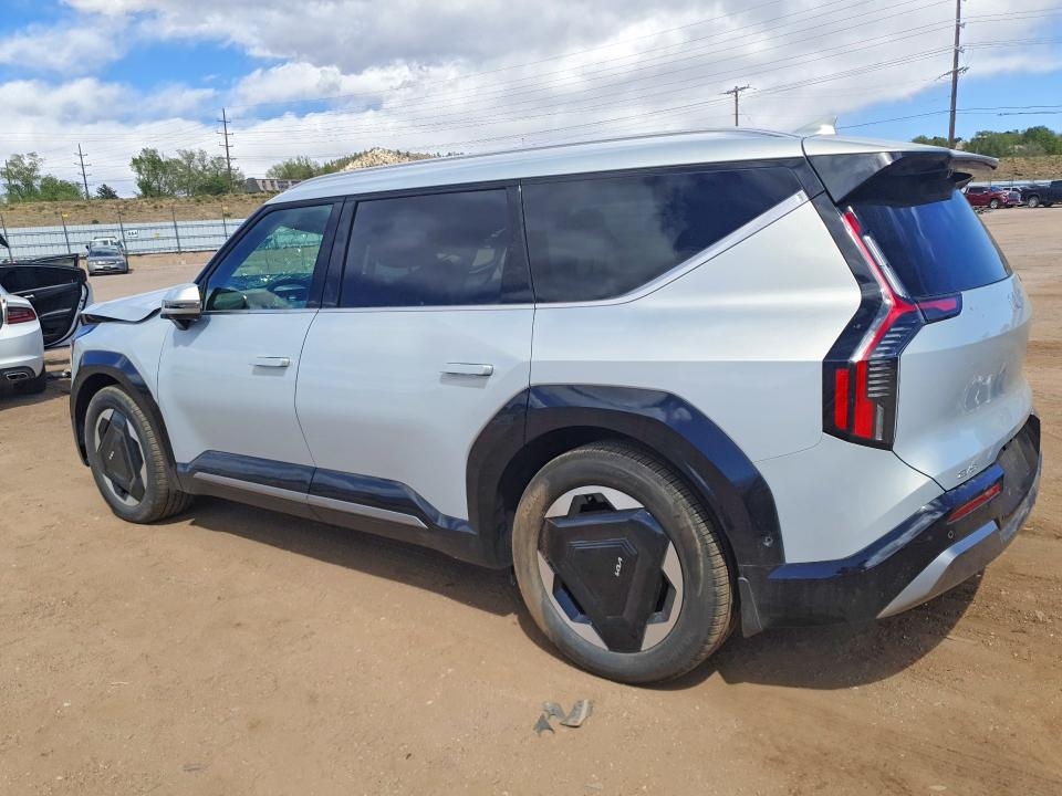 2026 Kia Ev9 VIN 5XYADFS53TG005020 COPART salvage auction — ROOF, CO, sold $6,800 on 2026-07-20 (photo 2)