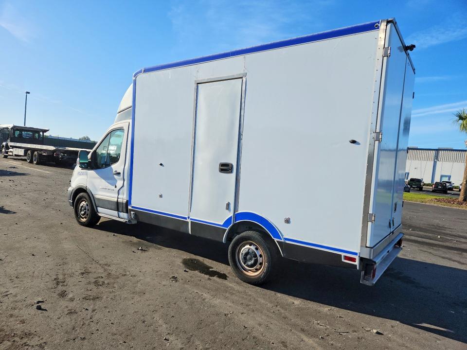 2020 Ford Transit VIN 1FDBW5Z8XLKB30322 COPART salvage auction — MINOR DENT/SCRATCHES, Fl - Certificate Of Title, sold $7,000 on 2026-07-29 (photo 2)