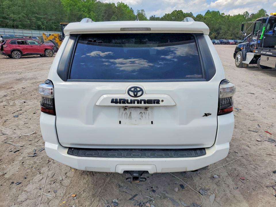 2017 Toyota 4runner VIN JTEBU5JR7H5437138 COPART salvage auction — MINOR DENT/SCRATCHES, Va - Certificate Of Title (P), sold $13,300 on 2026-07-13 (photo 6)