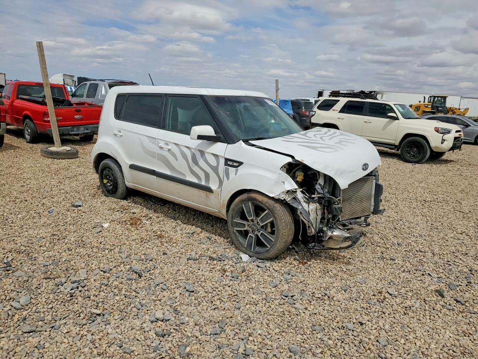 2011 Kia Soul VIN KNDJT2A27B7727119 COPART salvage auction — FRONT END, Tx - Salvage Vehicle Title, sold $425 on 2026-07-28 (photo 4)