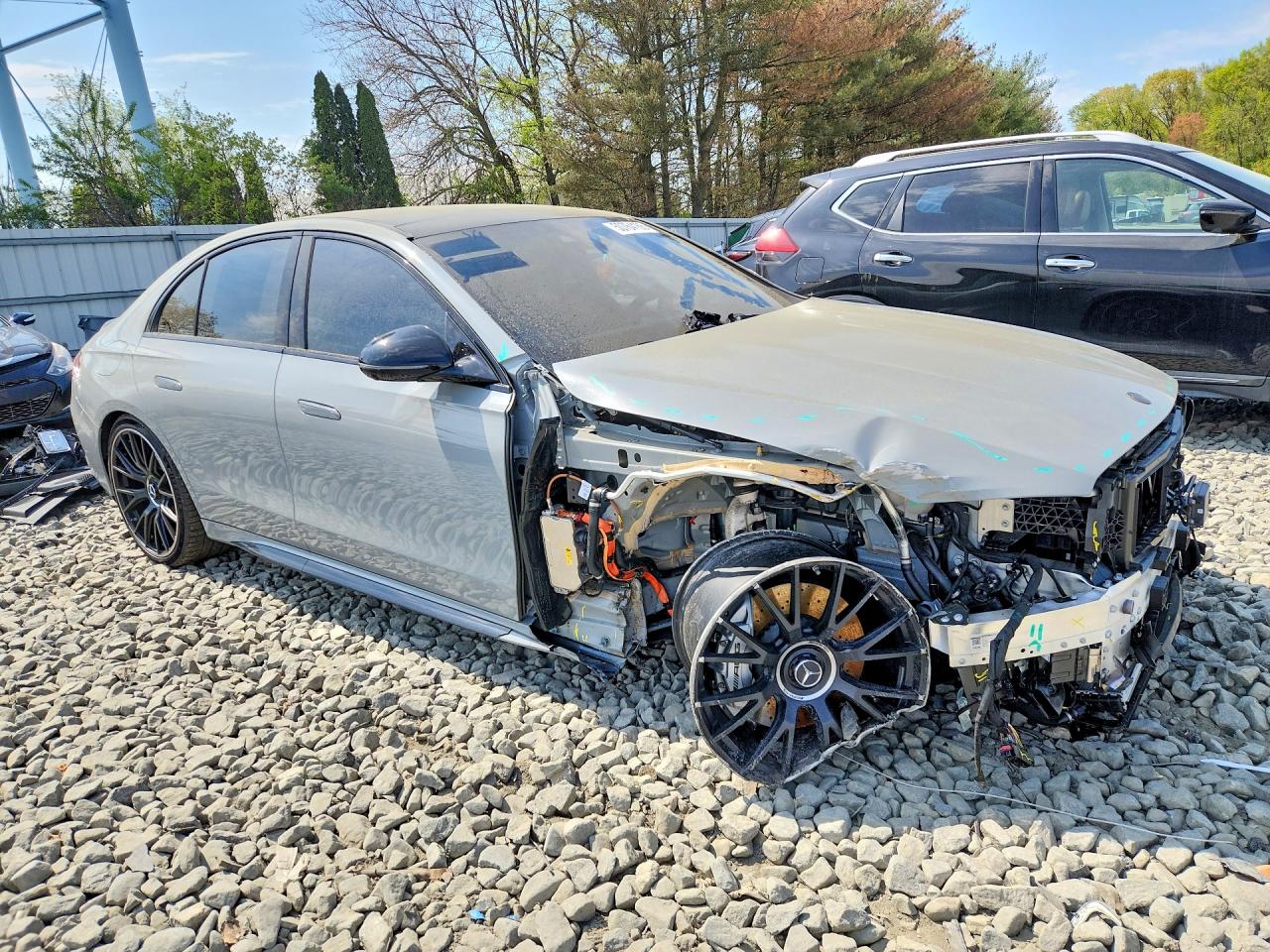 2026 Mercedes-Benz E-Class VIN W1KLF6DB6TA214148 COPART salvage auction — Front End, NJ - CERT OF TITLE-SALVAGE, sold $53,500 on 2026-08-12 (photo 4)