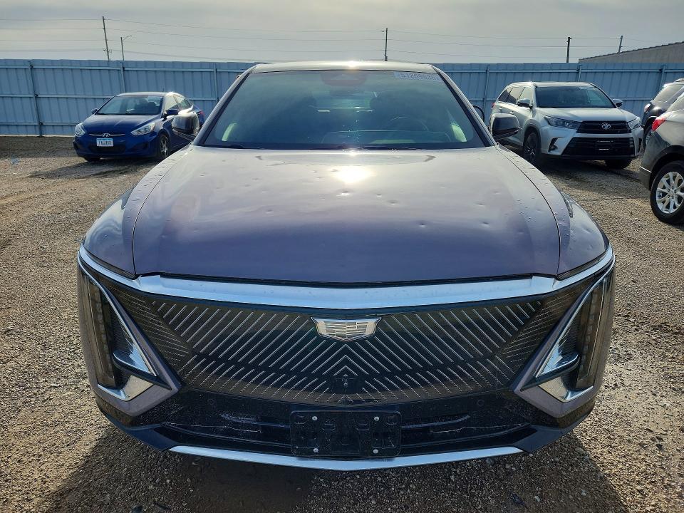 2024 Cadillac Lyriq VIN 1GYKPPRK3RZ137034 COPART salvage auction — HAIL, Ia - Cert Of Title-Salvage Title, sold $21,000 on 2026-07-22 (photo 5)