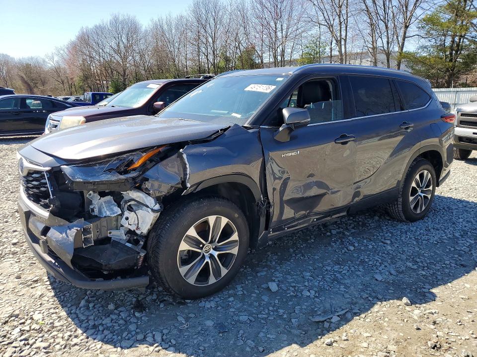 2021 Toyota Highlander VIN 5TDGARAH4MS506356 COPART salvage auction — SIDE, Id - Salvage Certificate Of Title, sold $15,700 on 2026-07-16 (photo 1)