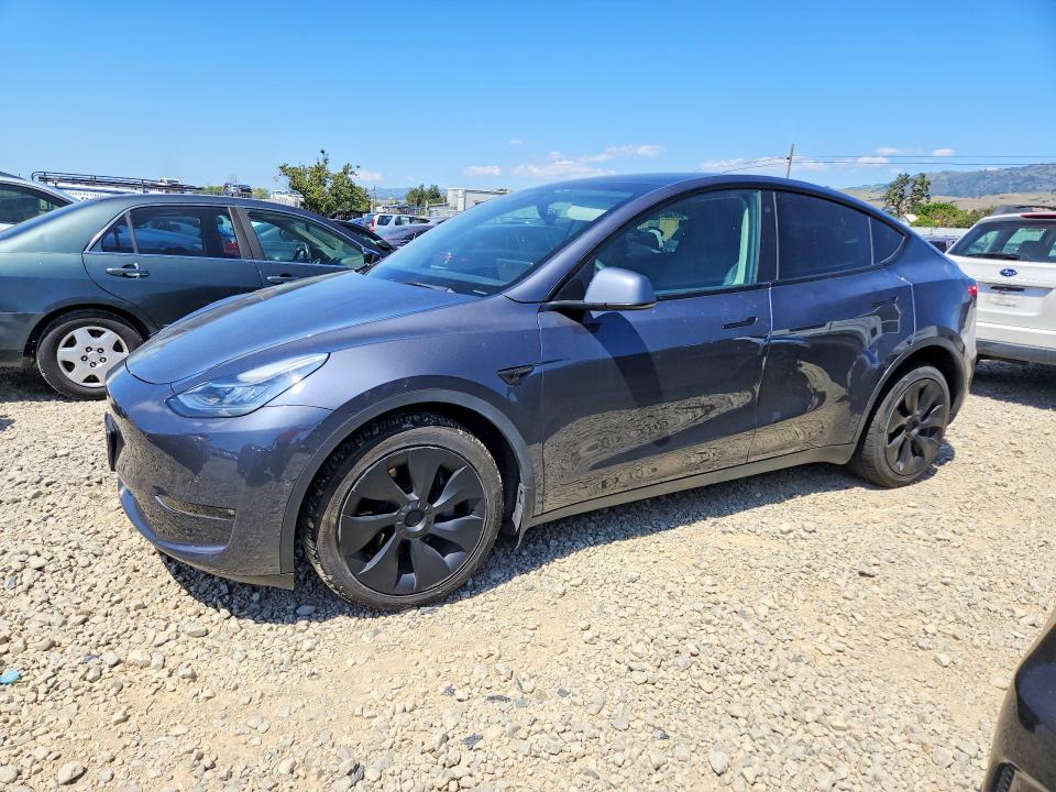 2022 Tesla Model y VIN 7SAYGDEE8NF384583 COPART salvage auction — FRAME DAMAGE, Ca - Salvage Certificate, sold $8,600 on 2026-07-16 (photo 1)