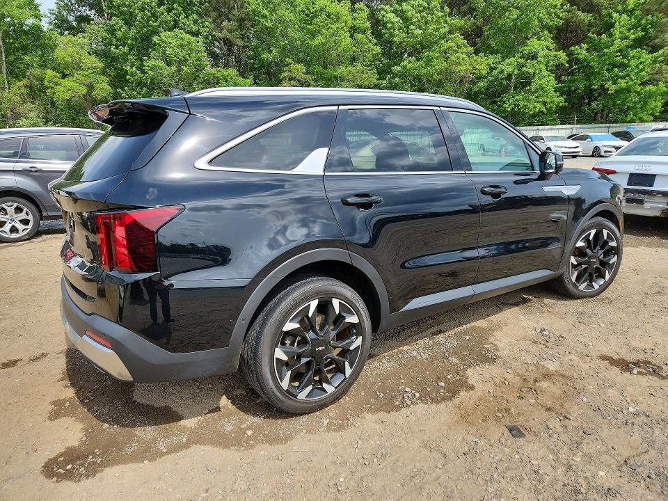 2024 Kia Sorento VIN 5XYRK4JF5RG270666 COPART salvage auction — FRONT END, Salvage Title, sold $9,500 on 2026-07-23 (photo 3)