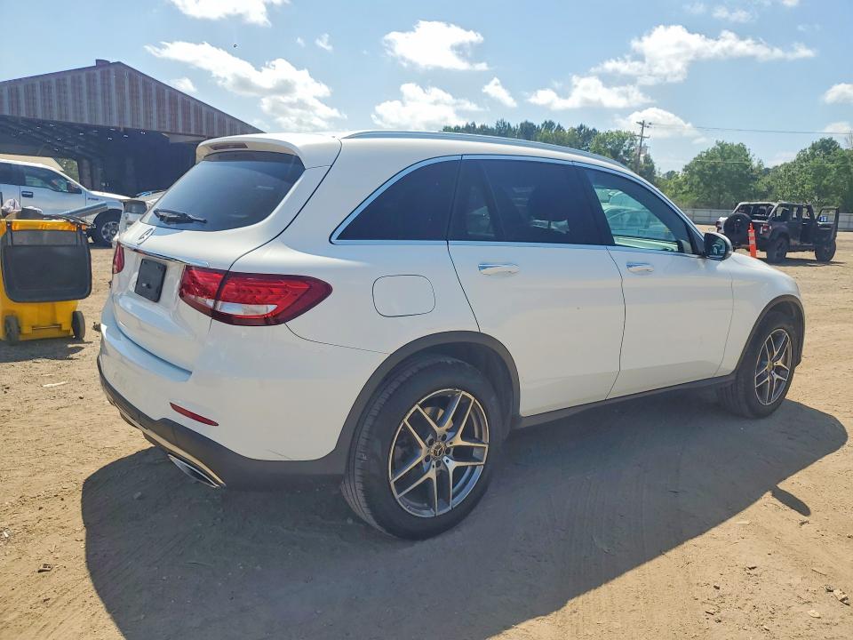 2019 Mercedes-benz Glc VIN WDC0G4JB3KF548474 COPART salvage auction — MINOR DENT/SCRATCHES, La - Dealer Only Clean Title, sold $7,500 on 2026-07-28 (photo 3)