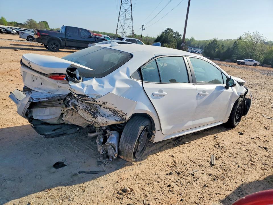 2021 Toyota Corolla VIN 5YFEPMAE4MP240957 COPART salvage auction — REAR END, NC - SALVAGE CERTIFICATE OF TITLE, sold $1,950 on 2026-07-27 (photo 3)