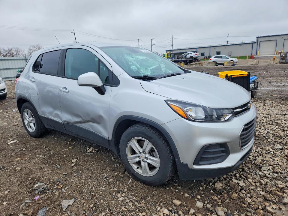 2020 Chevrolet Trax VIN KL7CJKSB6LB313676 COPART salvage auction — HAIL, Il - Salvage Certificate, sold $1,400 on 2026-07-10 (photo 4)