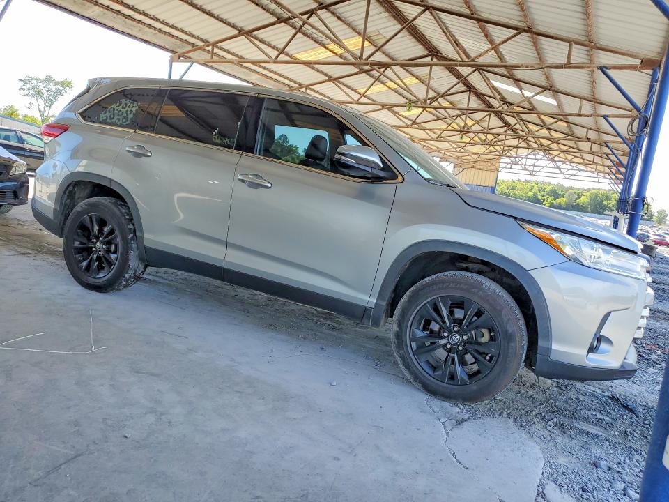 2019 Toyota Highlander VIN 5TDZZRFH1KS347643 COPART salvage auction — MINOR DENT/SCRATCHES, Al - Certificate Of Title, sold $12,800 on 2026-07-30 (photo 4)