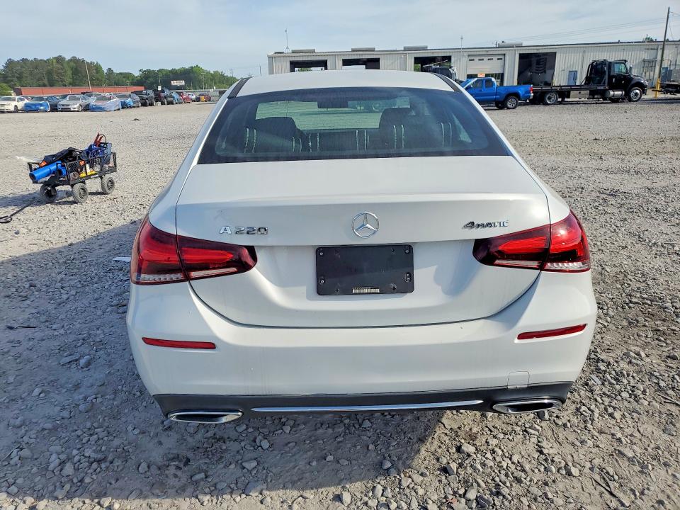2020 Mercedes-benz A-klasse VIN WDD3G4FB4LW038525 COPART salvage auction — MINOR DENT/SCRATCHES, Id - Salvage Certificate Of Title, sold $9,000 on 2026-07-16 (photo 6)