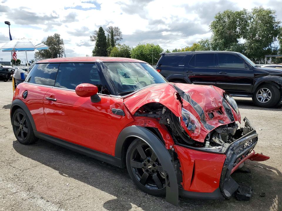 2022 Mini Cooper VIN WMW53DH02N2S36053 COPART salvage auction — FRONT END, CA - SALVAGE CERTIFICATE, sold $1,500 on 2026-07-31 (photo 4)