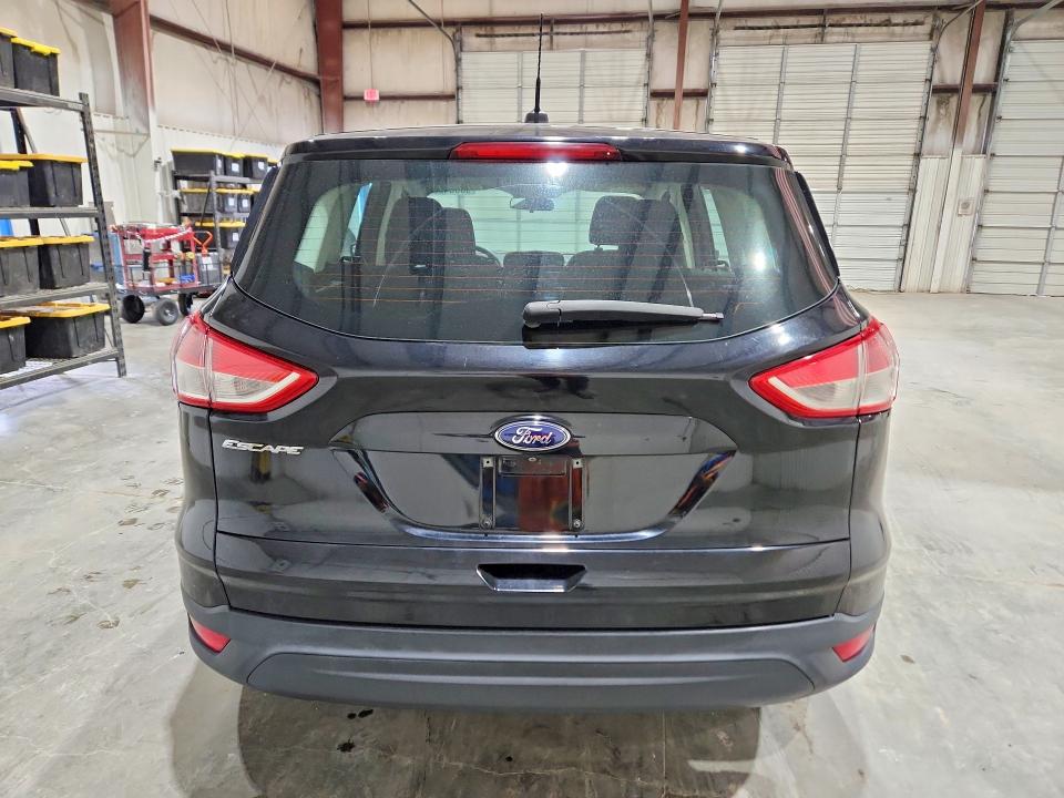 2016 Ford Escape VIN 1FMCU0F7XGUB12616 COPART salvage auction — MINOR DENT/SCRATCHES, Ok - Certificate Of Title (P), sold $725 on 2026-07-10 (photo 6)