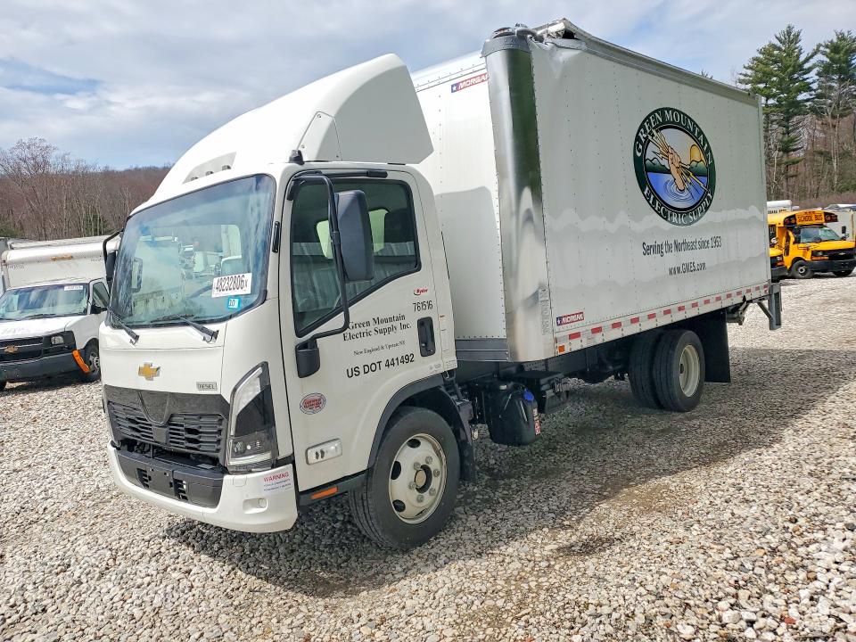 2025 Chevrolet Lcf 5500xd VIN JALEEW169S7P09063 COPART salvage auction — ROOF, Nh - Cert Of Title-Salvage, sold $10,200 on 2026-07-29 (photo 1)