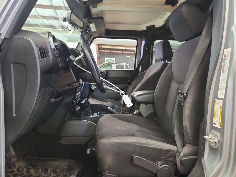 2013 Jeep Wrangler unlimited VIN 1C4BJWDGXDL699433 COPART salvage auction — MINOR DENT/SCRATCHES, Vt - Certificate Of Title, sold $5,900 on 2026-07-02 (photo 7)