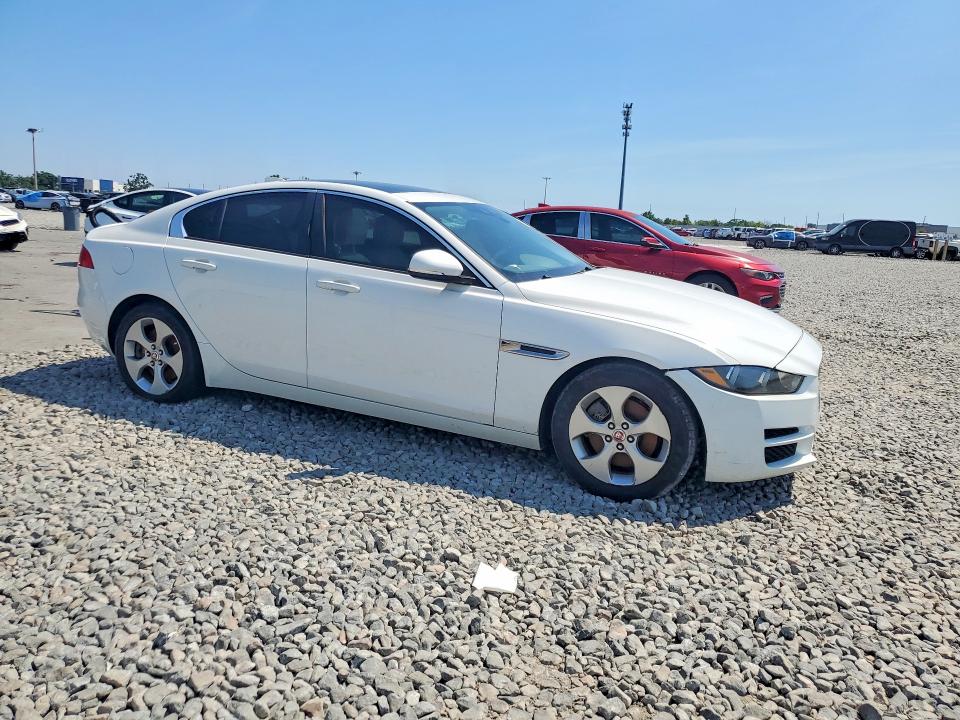 2017 Jaguar Xe VIN SAJAR4BG4HA973613 COPART salvage auction — MECHANICAL, FL - CERTIFICATE OF TITLE, sold $1,300 on 2026-07-08 (photo 4)