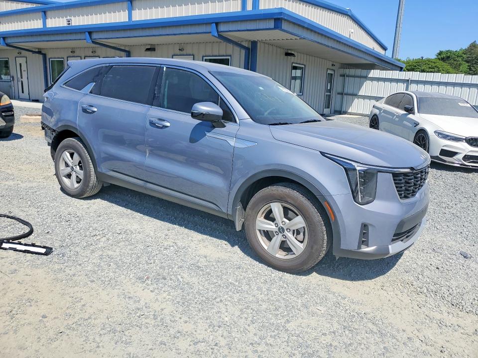 2025 Kia Sorento VIN 5XYRG4JC1SG387674 COPART salvage auction — REAR END, Nc - Salvage Certificate Of Title, sold $11,800 on 2026-07-16 (photo 4)