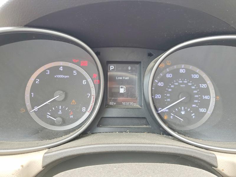 2017 Hyundai Santa fe VIN KM8SM4HF7HU212794 COPART salvage auction — MECHANICAL, FL - CERTIFICATE OF TITLE, sold $1,800 on 2026-07-27 (photo 9)