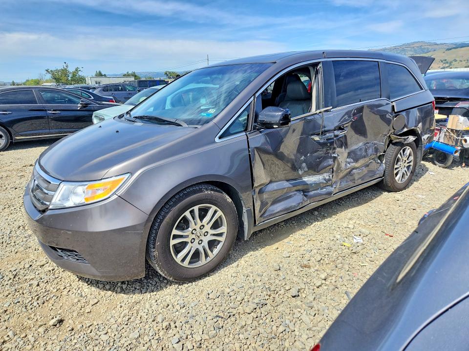 2011 Honda Odyssey VIN 5FNRL5H60BB079727 COPART salvage auction — SIDE, Ca - Salvage Certificate, sold $575 on 2026-07-09 (photo 1)