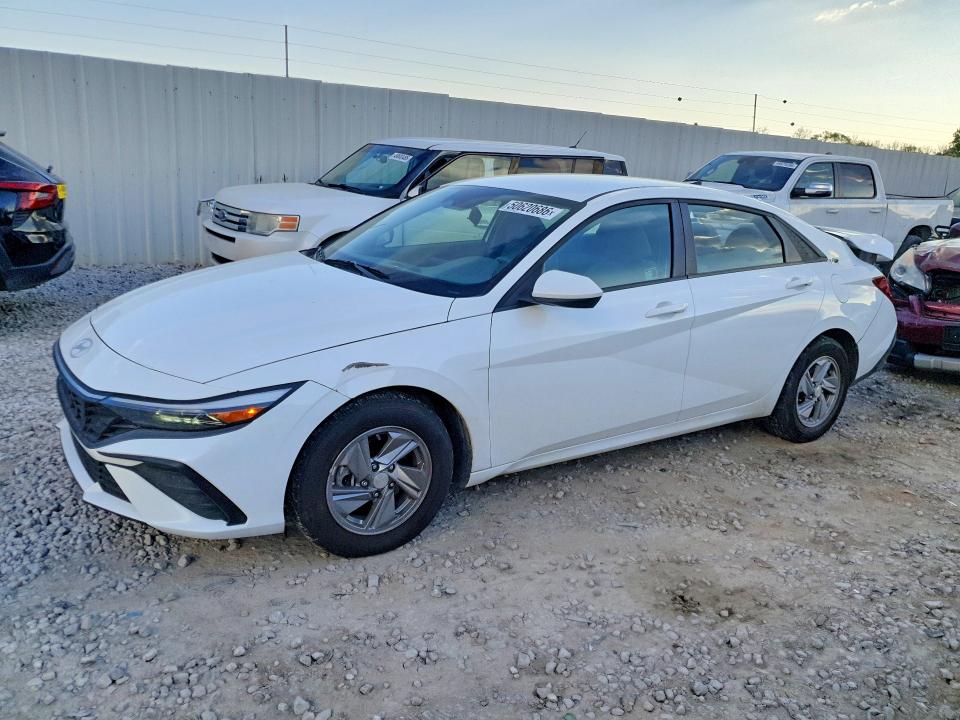 2025 Hyundai Elantra VIN KMHLL4DG5SU977239 COPART salvage auction — REAR END, OH - CERT OF TITLE-SALVAGE, sold $5,900 on 2026-07-24 (photo 1)