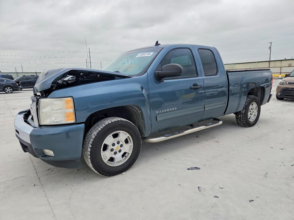 2011 Chevrolet Silverado VIN 1GCRCSE02BZ281140 COPART salvage auction — FRONT END, Tx - Salvage Vehicle Title, sold $1,900 on 2026-07-02 (photo 1)