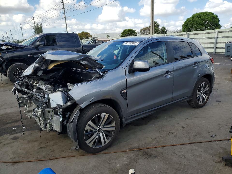 2025 Mitsubishi Outlander VIN JA4ARUAU9SU012172 COPART salvage auction — FRONT END, Salvage Title, sold $800 on 2026-07-27 (photo 1)