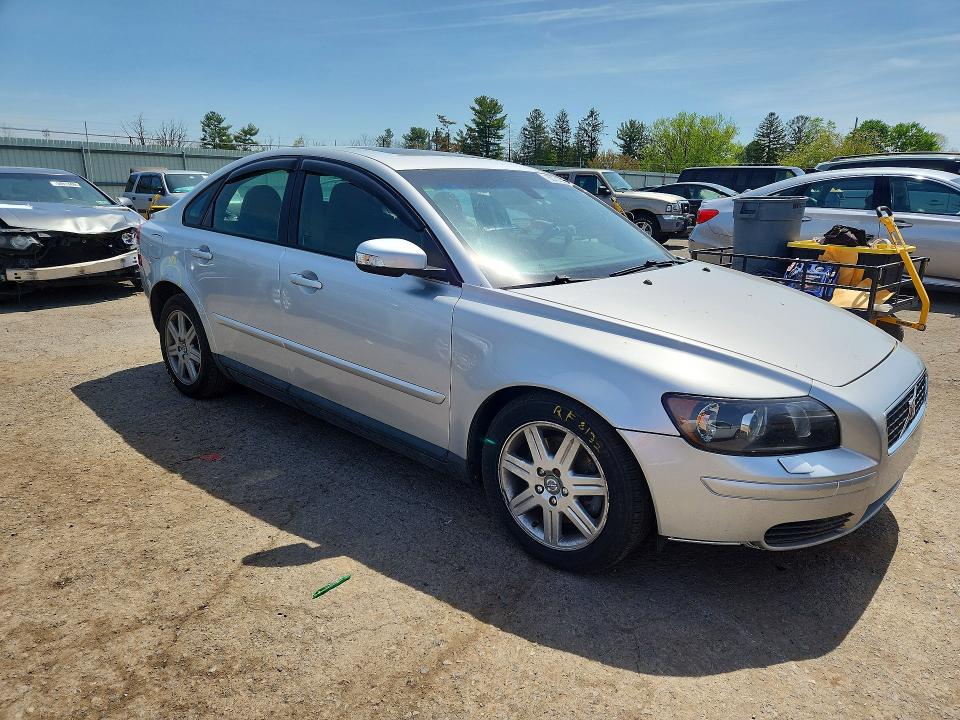2007 Volvo S40 VIN YV1MS382X72300480 COPART salvage auction — FRONT END, Pa - Certificate Of Salvage, sold $175 on 2026-07-10 (photo 4)