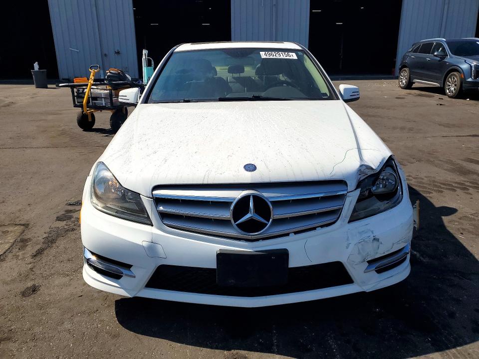 2013 Mercedes-benz C-klasse VIN WDDGF4HBXDR276249 COPART salvage auction — FRONT END, Salvage Title, sold $1,800 on 2026-08-17 (photo 5)